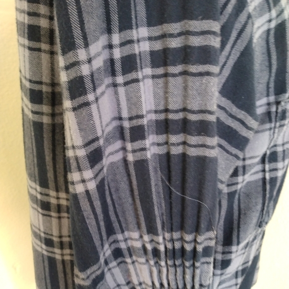 Abercrombie & Fitch Navy and Powder Blue  Plaid 100 % Cotton Shirt Size Small​ - Picture 8 of 15